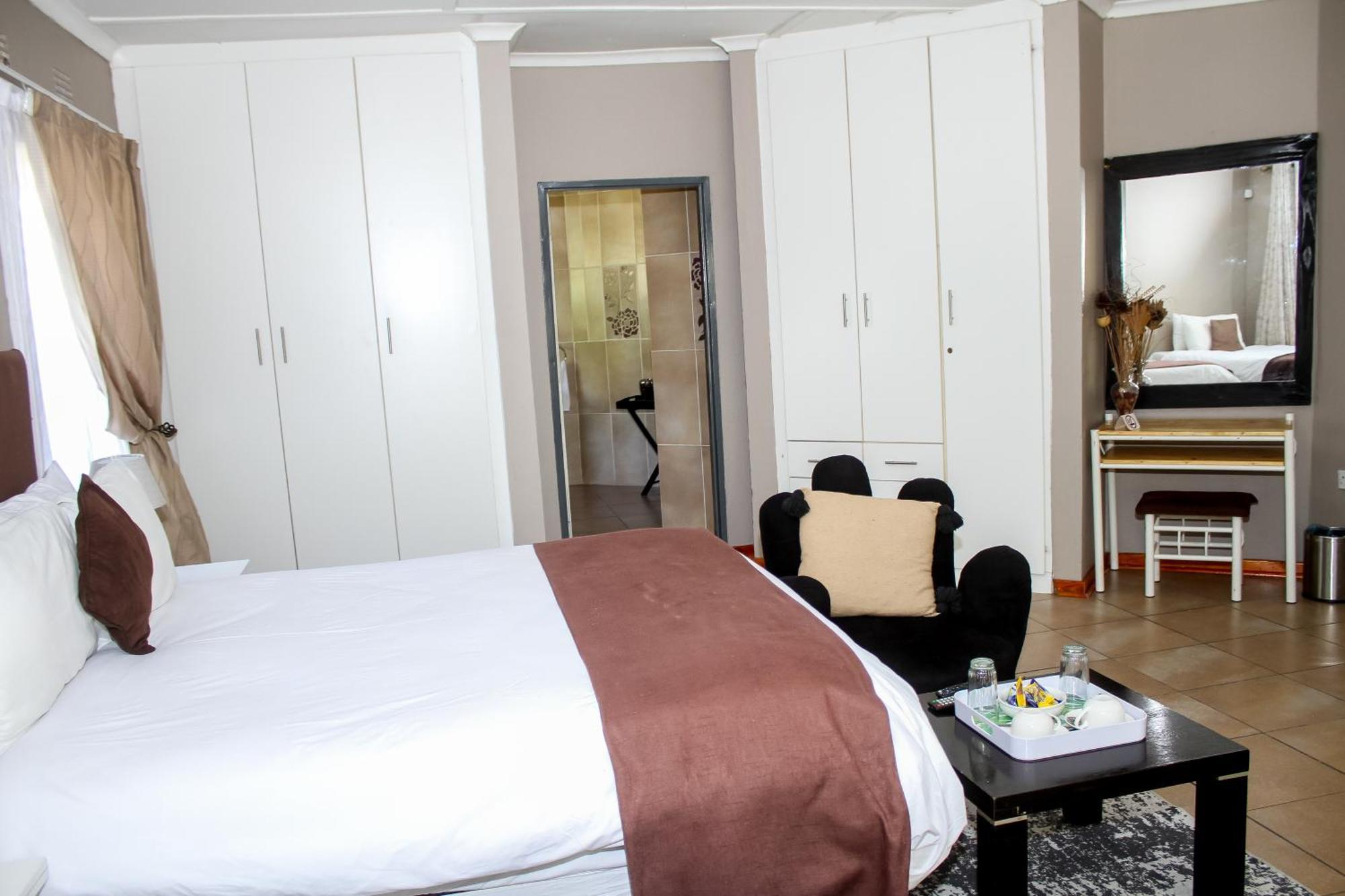 Thamalakane Guest House Maun ภายนอก รูปภาพ